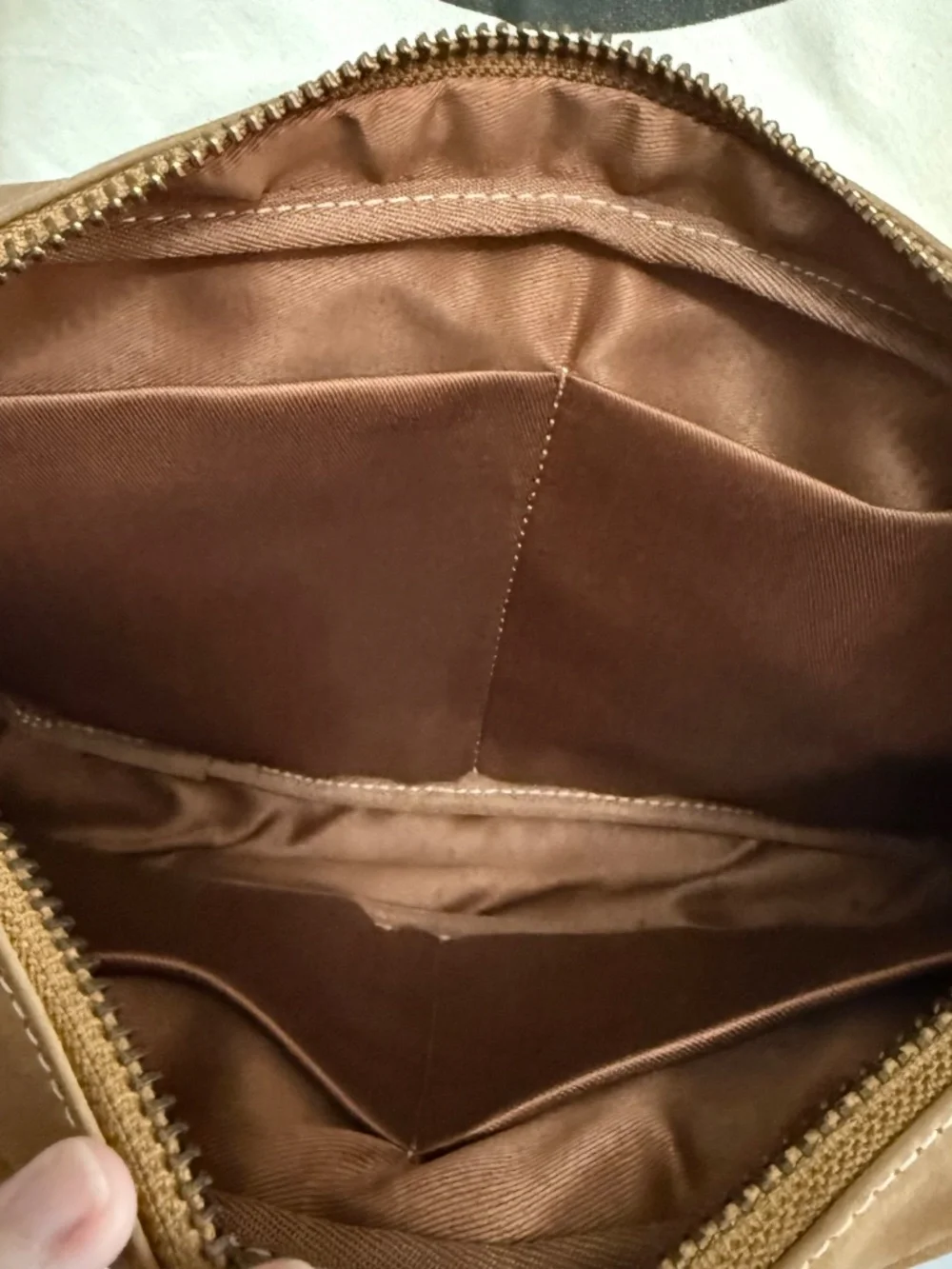 Lorton and Horn Porto Bag - Picture 3 of 5